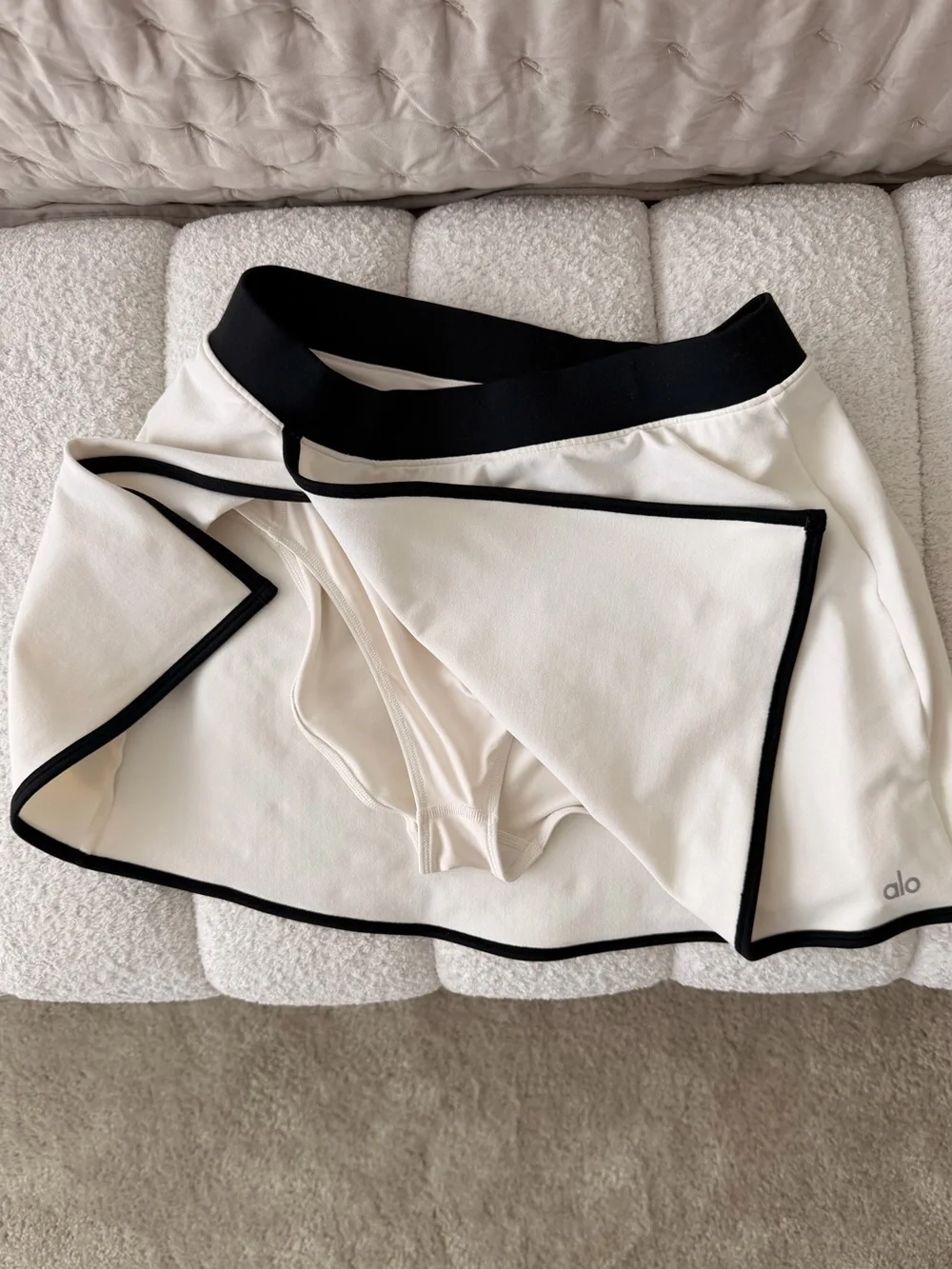 ALO Yoga white athletic